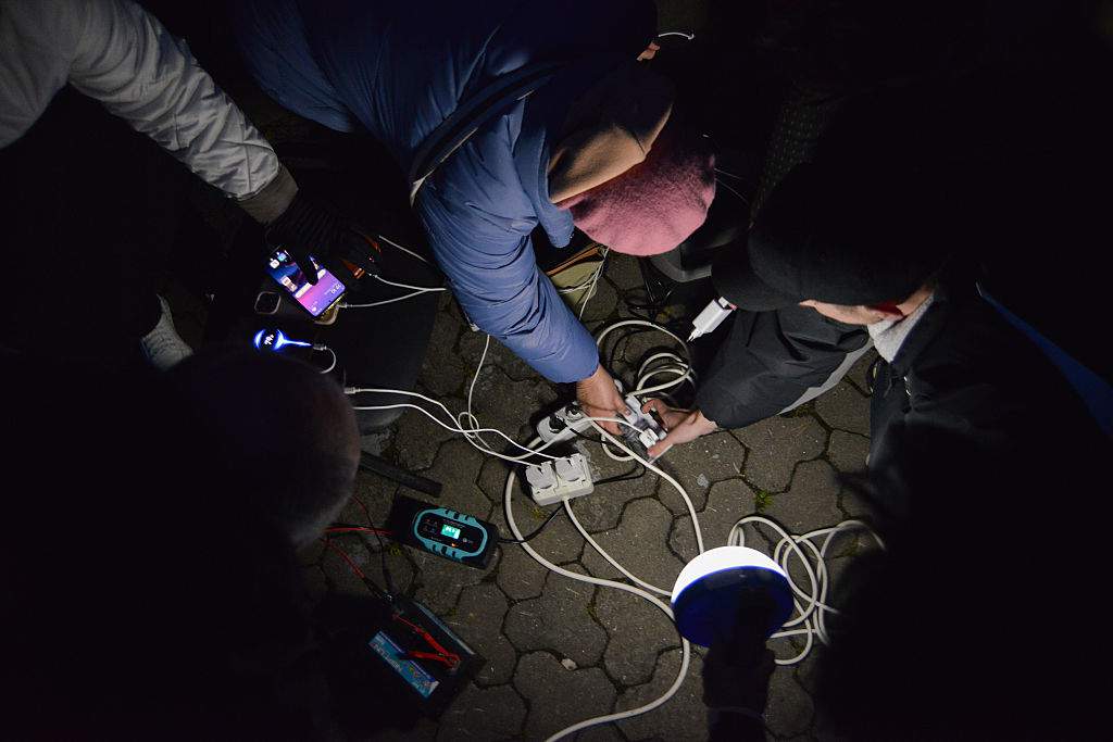 news24-|-russia-strikes-ukraine’s-power-grid,-triggering-emergency-blackouts-across-most-of-country